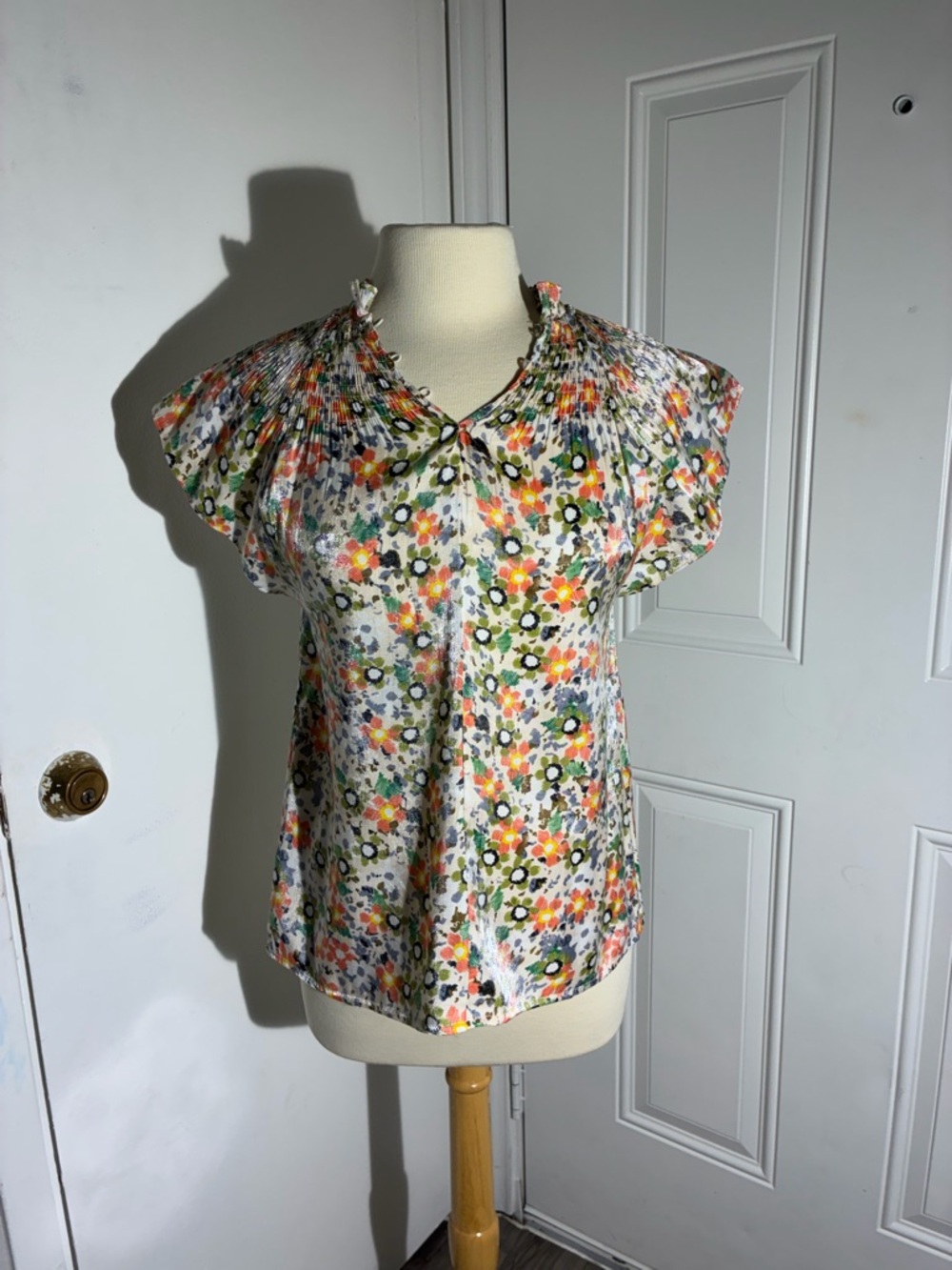 Women's Moodie Floral
Smocked Neck Blouse XS Boho Cottagecore Flutter Sleeve Top